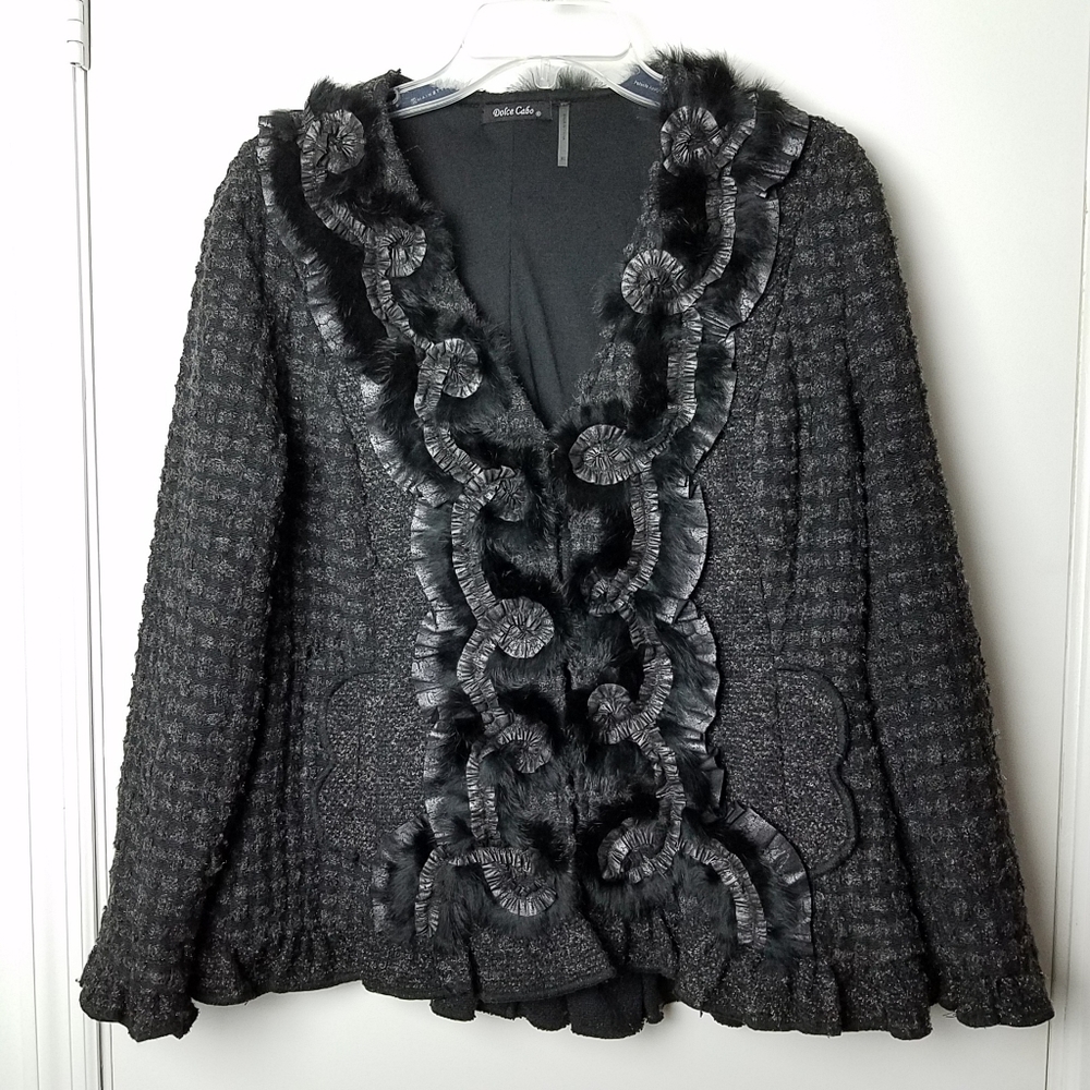 Dolce Cabo Women's Sweater size XL.